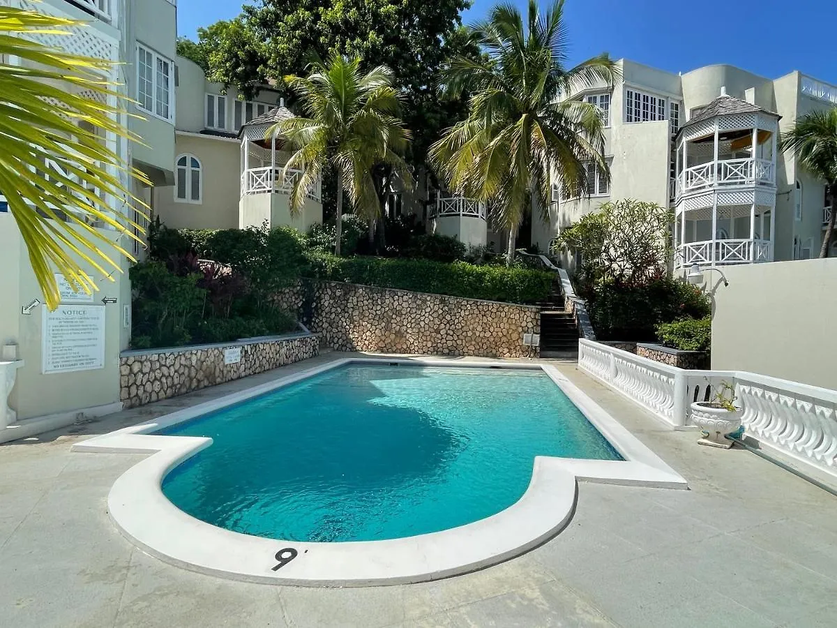Apartment Hummingbird Retreat - Luxury Oceanview Apt, 7-Minute Walk To Beach Ocho Rios